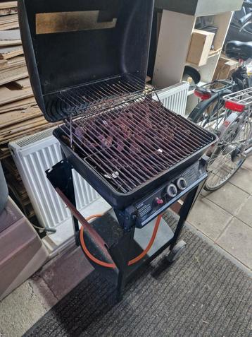Gasbarbecue zonder gasfles beschikbaar voor biedingen