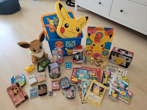 XXL Pokemon Eevee en Pikachu set verzameling mysterybox, Verzamelen, Overige Verzamelen, Zo goed als nieuw, Ophalen of Verzenden