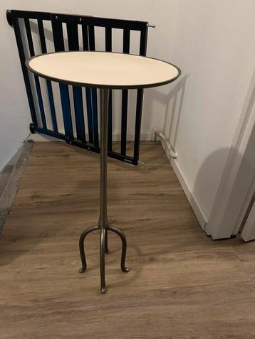 Riviera maison bijzettafeltje beschikbaar voor biedingen