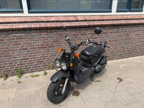 Honda zoomer 2017, Fietsen en Brommers, Brommers | Honda, Gebruikt, Overige modellen, Maximaal 25 km/u, Ophalen