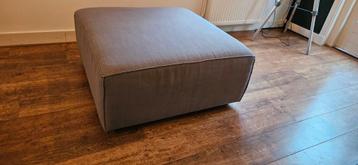 GRATIS GRATIS Grijze Hocker 90x90x41 cm beschikbaar voor biedingen