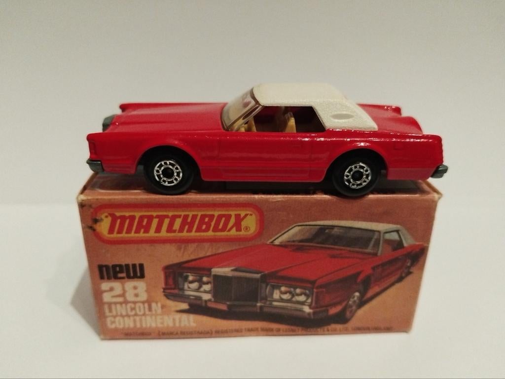 Matchbox #28 Lincoln Continental rood 3INCH, Ophalen of Verzenden, Zo goed als nieuw, Auto