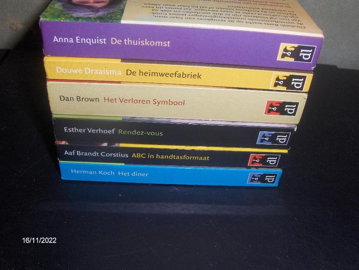 Zes Dwarsliggers-Romans-Thrillers-Verhaal-Colums-Nieuwstaat., Boeken, Romans, Zo goed als nieuw, Ophalen of Verzenden