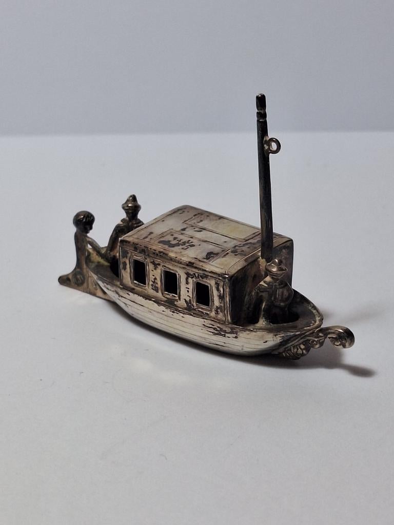 Antiek zilveren miniatuur boot, Ophalen of Verzenden, Zilver