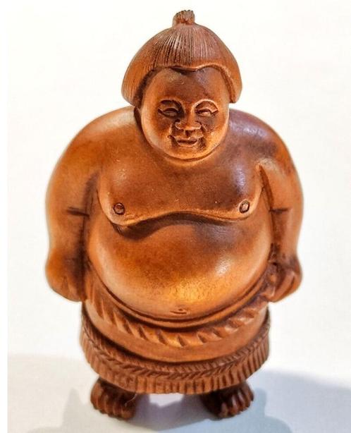 Hardhouten Netsuke van een Sumo worstelaar Japan, Antiek en Kunst, Kunst | Niet-Westerse kunst, Ophalen of Verzenden