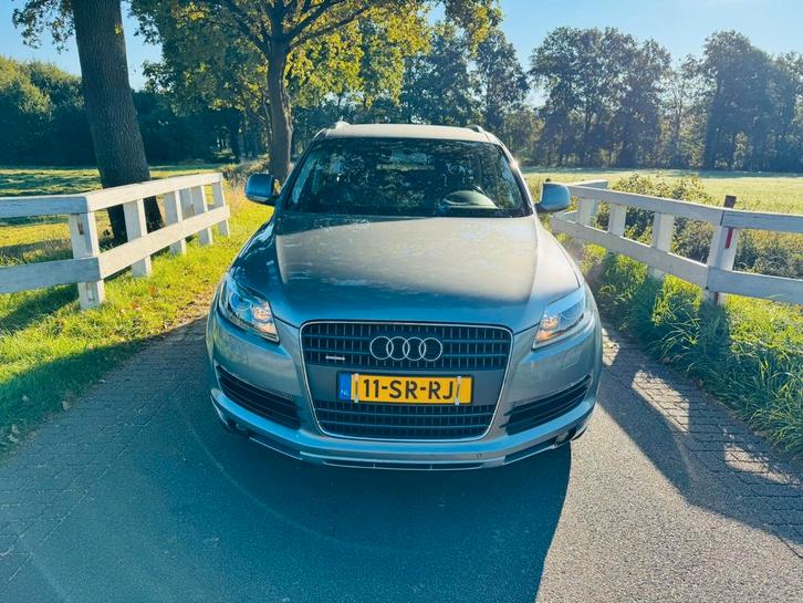 Audi Q7 4.2 V8 257KW Quattro Tiptronic 2006 Grijs, Auto's, Audi, Particulier, Q7, 360° camera, 4x4, ABS, Achteruitrijcamera, Benzine