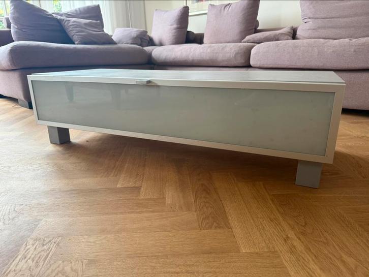 Zilvergrijs Televisiekastje van het designmerk Aldenkamp, Huis en Inrichting, Kasten | Televisiemeubels, Gebruikt, Minder dan 100 cm