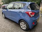 Hyundai i10 1.0i i-Motion Premium Cv op afstand . Airco, Euro 5, Gebruikt, Blauw, Bedrijf