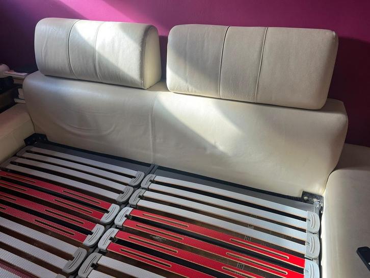 Bed met ombouw en laatenbodems en evt matras, Huis en Inrichting, Slaapkamer | Bedden, Gebruikt, Tweepersoons, 180 cm, Hout, Ophalen of Verzenden
