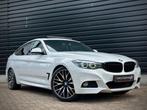 Bmw 3-serie Gran Turismo 320i PANO|HEADUP|H/K|VIRTUAL|CAMERA, Auto's, 1998 cc, Euro 6, 4 cilinders, Wit