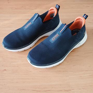 Donkerblauwe Skechers Go Walk 6 maat 42 beschikbaar voor biedingen