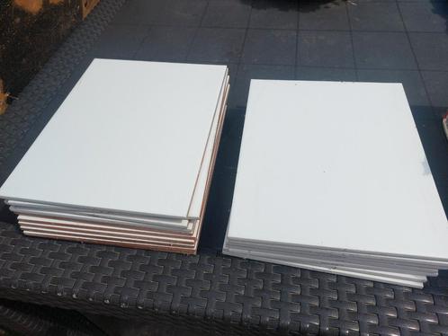 Witte keramieken tegels van Vives, Doe-het-zelf en Verbouw, Tegels, Zo goed als nieuw, Wandtegels, Keramiek, Minder dan 5 m², Ophalen