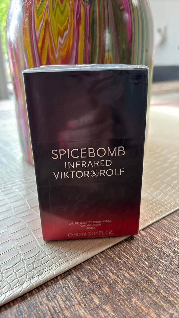 Victor&Rolf Spicebomb Infrared 90ml nieuw, Sieraden, Tassen en Uiterlijk, Uiterlijk | Parfum, Nieuw, Ophalen of Verzenden