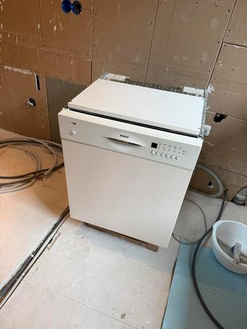 Bosch inbouw vaatwasser (moet weg deze week) beschikbaar voor biedingen