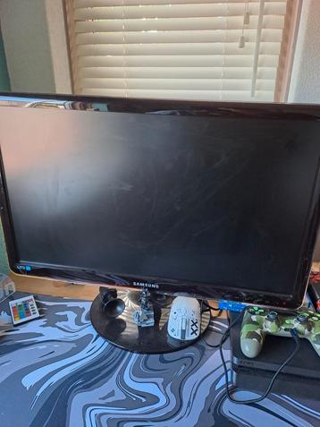 Samsung monitor te ruil! beschikbaar voor biedingen