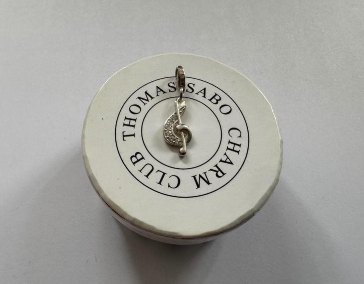 Thomas Sabo bedel - muzieksleutel, Sieraden, Tassen en Uiterlijk, Bedels, Zo goed als nieuw, Overige merken, Zilver, 1 bedel, Verzenden
