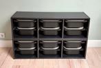 2 x Ikea zwarte Trofast hang kastjes met bakken en deksels, Ophalen, Zo goed als nieuw