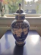 Grote Delfts blauwe Dekselvaas ca 40 cm., Antiek en Kunst, Antiek | Vazen, Ophalen