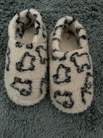 Mooie schapenwollen pantoffels maat 37/38 - Zo goed als nieu, Kleding | Dames, Schoenen, Ophalen of Verzenden, Zo goed als nieuw
