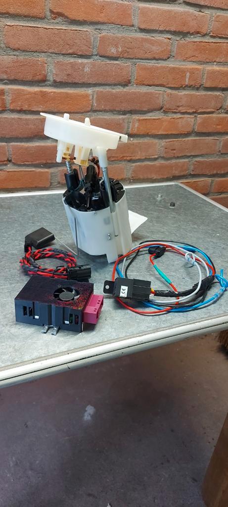 Walbro 450 - 525 of 535 voor BMW met N54 of N55 motor stage2, Doe-het-zelf en Verbouw, Gereedschap | Zaagmachines, Zo goed als nieuw