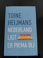 Nederland ligt er prima, columns door Toine Heijmans, Gelezen, Ophalen of Verzenden, Nederland, Toine Heijmans
