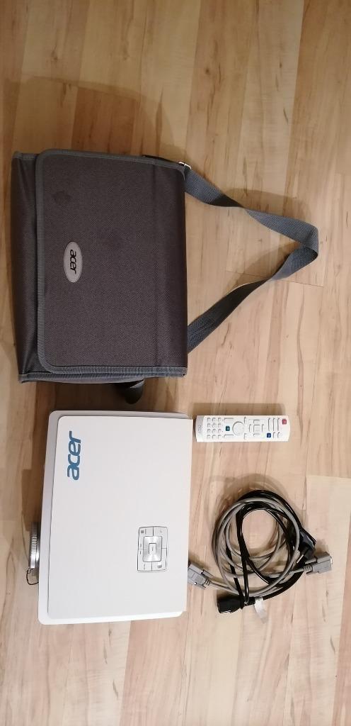 Acer K520 Laser-LED Projector, Audio, Tv en Foto, Beamers, Gebruikt, LED, Ophalen of Verzenden