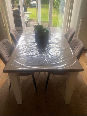 Esstisch mit Stühle zu verkaufen  beschikbaar voor biedingen