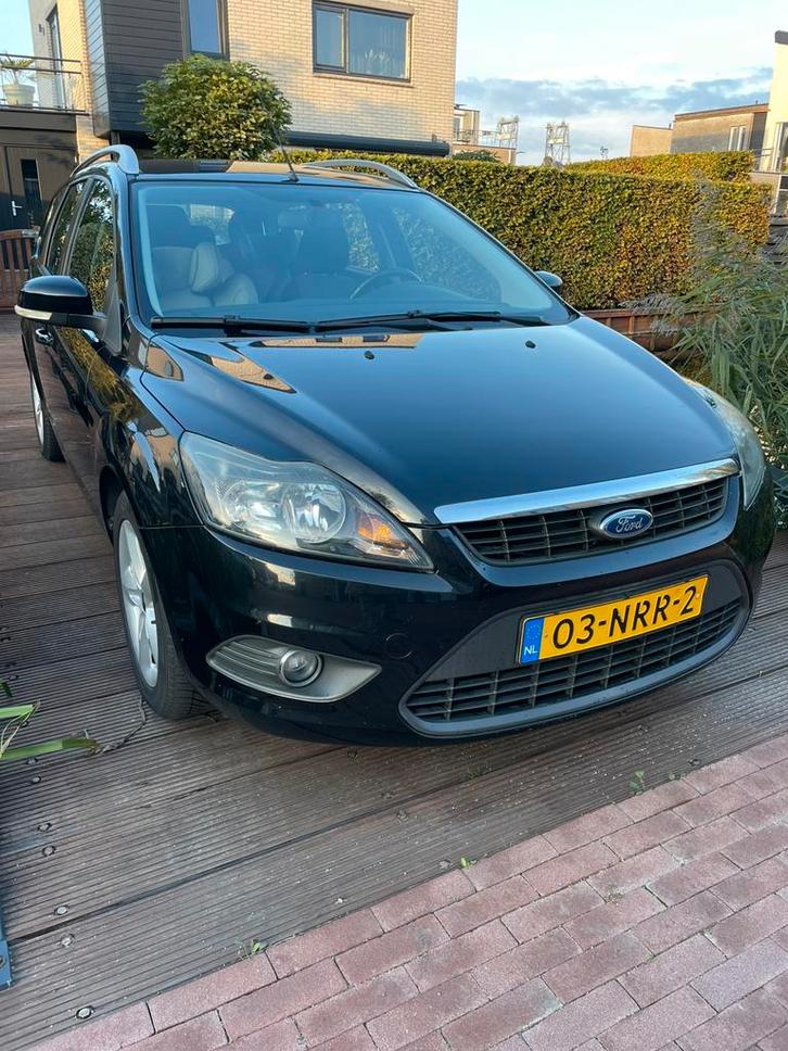 Ford Focus 1.6 16V 100PK 2010 Zwart, Auto's, Ford, Particulier, Focus, ABS, Adaptive Cruise Control, Airbags, Airconditioning