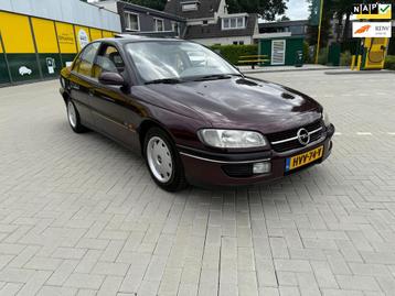 Opel Omega 2.0i-16V AUT *SCHUURVONDST* beschikbaar voor biedingen