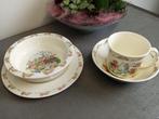 Kinderservies Bunnykins, Royal Doulton met Kerstbord gratis, Antiek en Kunst, Ophalen