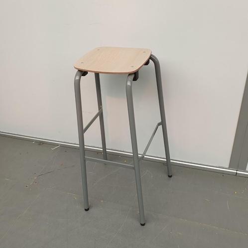Hoge kruk - 84 cm zithoogte, Huis en Inrichting, Barkrukken, Nieuw, 1 kruk, Ophalen of Verzenden