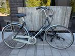 Nette Batavus fiets 28 inch, Fietsen en Brommers, Fietsen | Meisjes, 26 inch of meer, Batavus, Ophalen of Verzenden, Zo goed als nieuw
