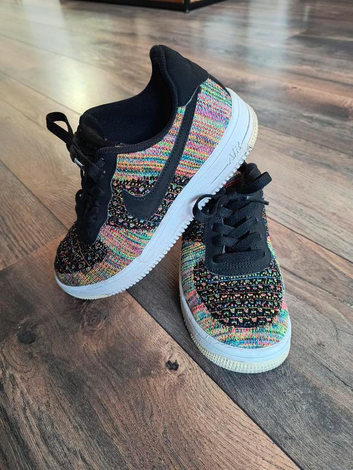 Nike Air Max Flyknit Multicolor - Maat 38, Kinderen en Baby's, Kinderkleding | Schoenen en Sokken, Gebruikt, Sportschoenen, Jongen of Meisje