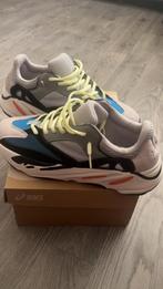 Yeezy Boost 700 Wave Runner sneakers - maat 42, Kleding | Heren, Schoenen, Ophalen of Verzenden, Zo goed als nieuw, Overige kleuren