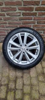 Nissan velgen Michelin winterbanden 17 Inch 215/50/17 TPMS, Gebruikt, Velgen en banden, Ophalen, Nissan