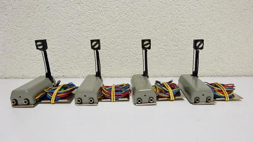 7042 Marklin afsluitsein - set van 4 stuks, Hobby en Vrije tijd, Modeltreinen | H0, Zo goed als nieuw, Transformator of Voeding