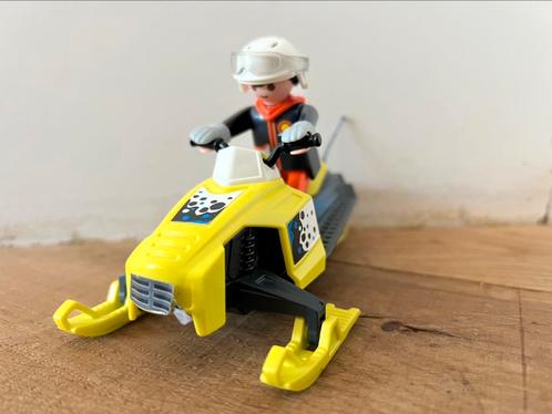 Playmobil sneeuwscooter 9285, Kinderen en Baby's, Speelgoed | Playmobil, Gebruikt, Complete set, Ophalen of Verzenden