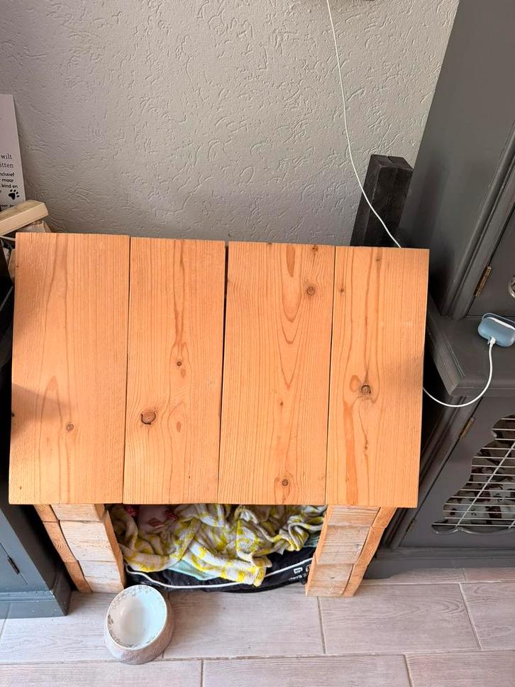 Omhuizing hondenbench steigerhout, Dieren en Toebehoren, Hondenbenches, Gebruikt, Ophalen