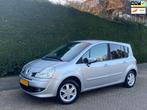 Renault Grand Modus 1.2 TCE AIRCO/CRUISE/NETTE AUTO/TREKHAAK, Voorwielaandrijving, Gebruikt, Zwart, 4 cilinders