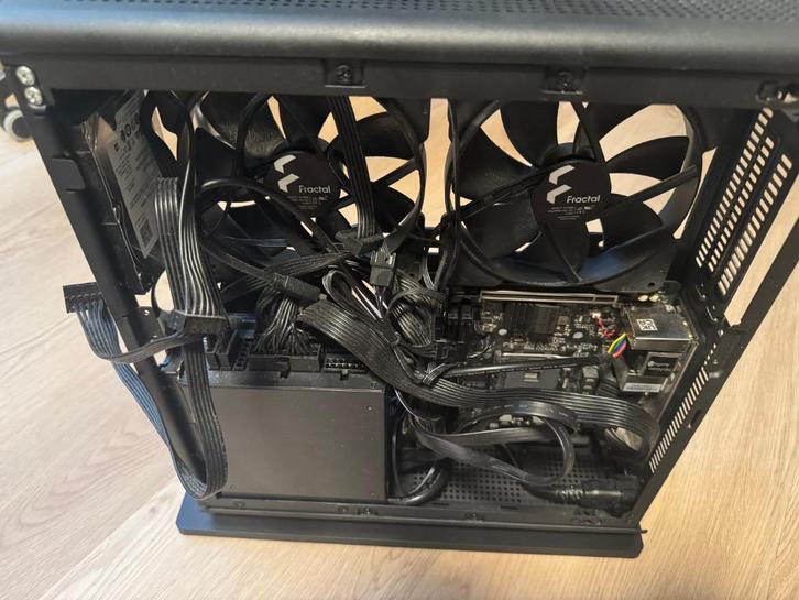Fractal Design Ridge Black, Computers en Software, Computerbehuizingen, Zo goed als nieuw, Ophalen