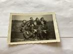 Vintage Militaire Groepsfoto Zwart-Wit Tijdsdocument Nostalg, Verzamelen, Foto's en Prenten, Ophalen of Verzenden