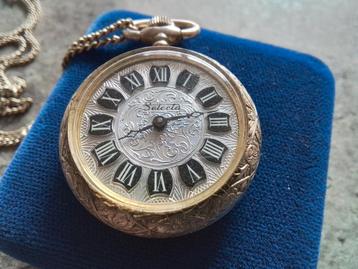 Klokje zak horloge met ketting  beschikbaar voor biedingen
