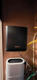 Asus XT8 Zenwifi AX6600 Router Set (2 x) + Wandhouders, Ophalen, Gebruikt, Asus