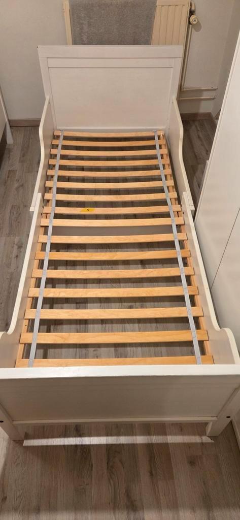 2 stuks Ikea bed, Huis en Inrichting, Slaapkamer | Bedden, Zo goed als nieuw, Eenpersoons, 140 cm, Hout, Wit, Ophalen