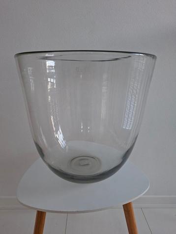 Nieuw
DutZ vaas/schaal
Anton clear
H 39 cm
 beschikbaar voor biedingen