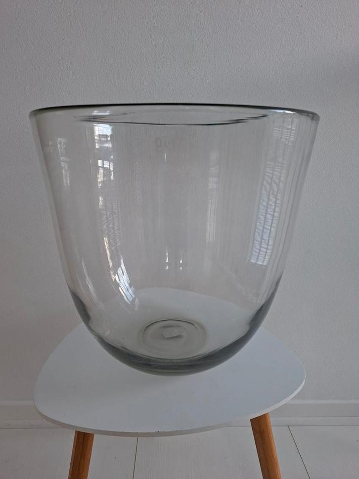 Nieuw
DutZ vaas/schaal
Anton clear
H 39 cm, Huis en Inrichting, Woonaccessoires | Vazen, Nieuw, Overige kleuren, Minder dan 50 cm
