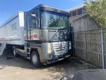 Renault Magnum 480 18T SR + Race/servicetrailer met complete beschikbaar voor biedingen