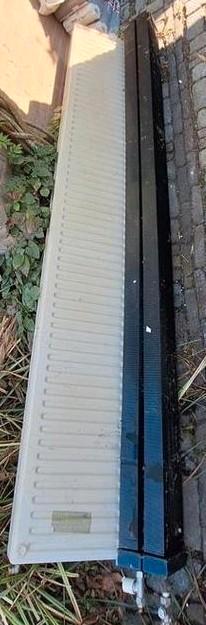 Lange CV Radiator - 256cm x 40cm beschikbaar voor biedingen
