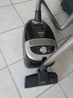Miele stofzuiger met zeer sterke zuigkracht, Witgoed en Apparatuur, Stofzuigers, Ophalen of Verzenden, Zo goed als nieuw