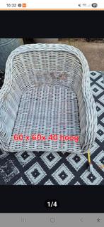 Witte RIETEN hondenmand  60x60x40, Dieren en Toebehoren, Honden-accessoires, Ophalen of Verzenden, Gebruikt